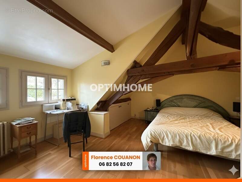 Maison à SAINT-ARNOULT-EN-YVELINES