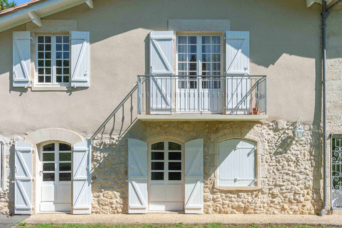 Maison à LATRESNE