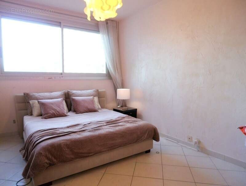 Appartement à MARSEILLE-10E