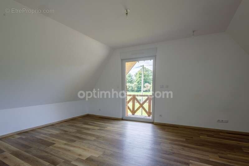 Maison à DOZULE