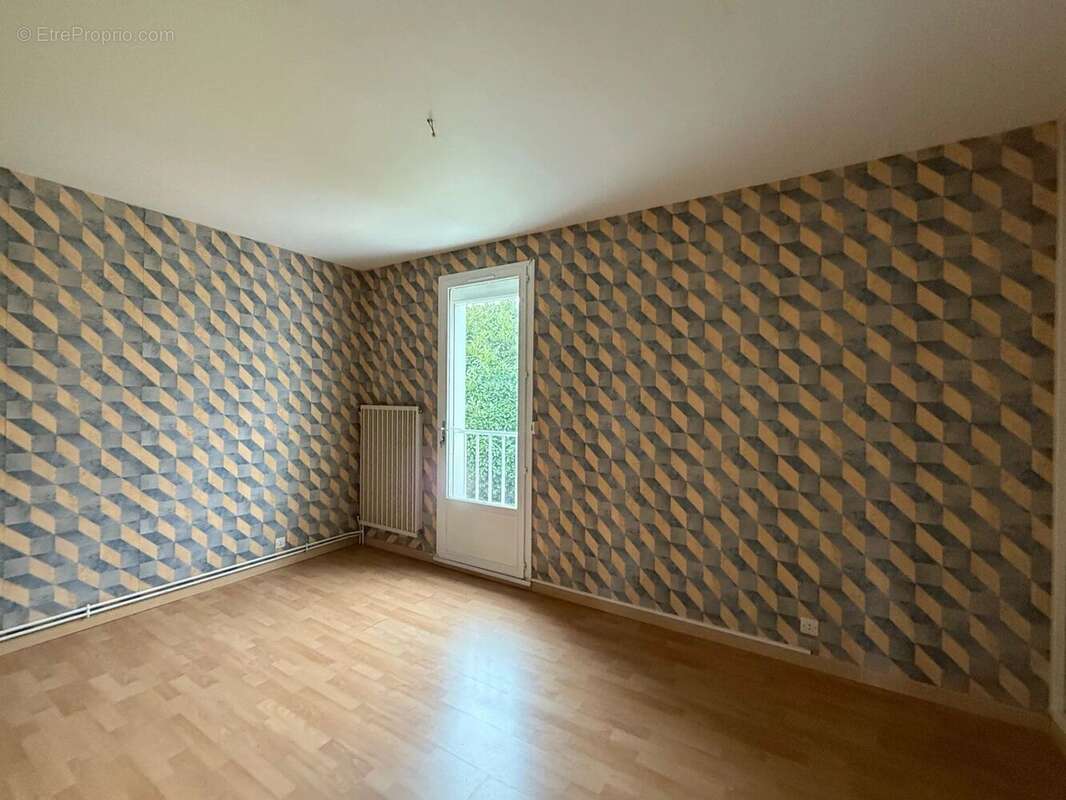 Maison à COMBS-LA-VILLE