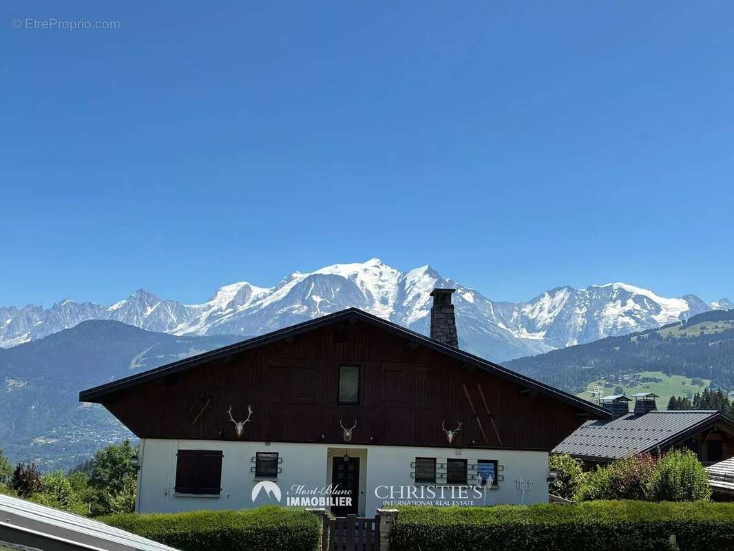 Maison à COMBLOUX