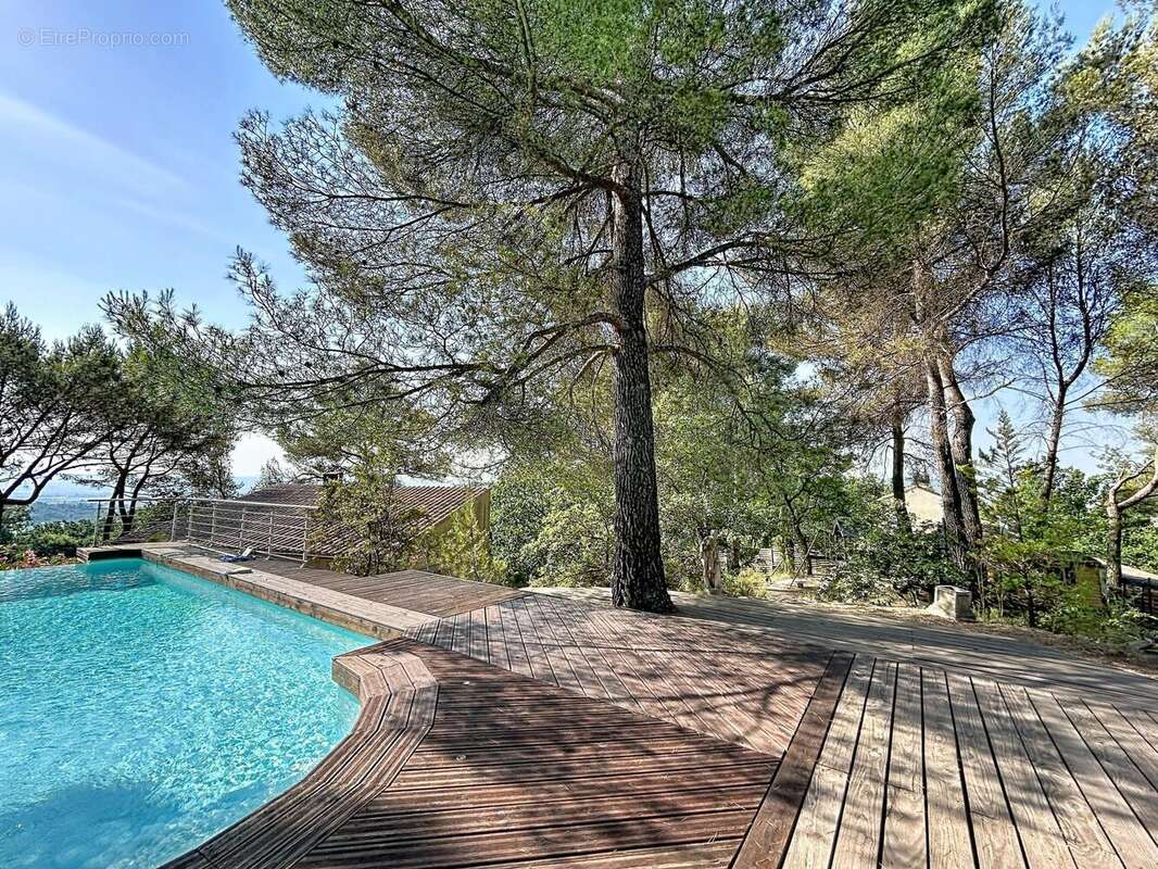 Photo 2 - Maison à PIERREVERT