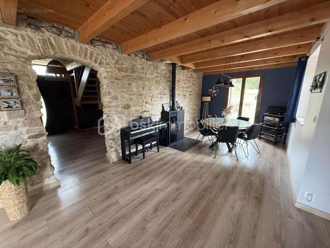 Maison à FABREZAN