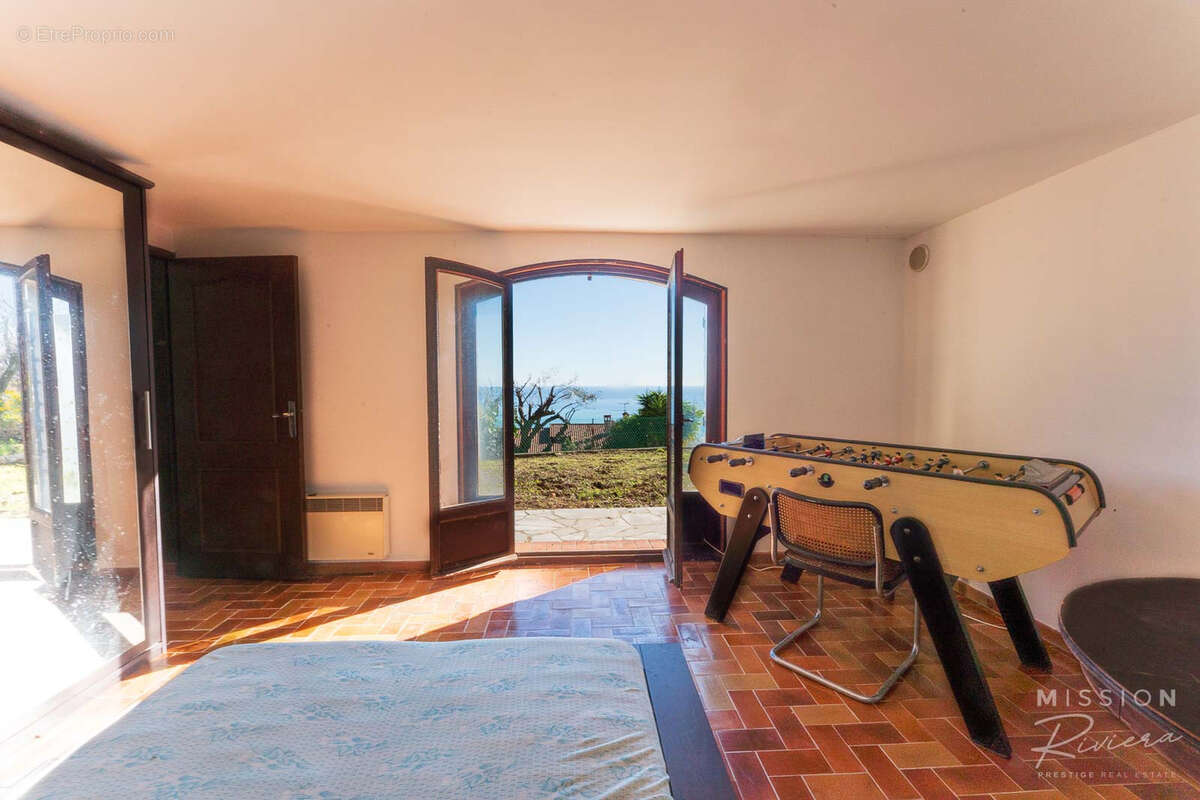 Villa provençale offrant une vue panoramique sur la mer à La Turbie, à 5 minutes de Monaco - photo 23