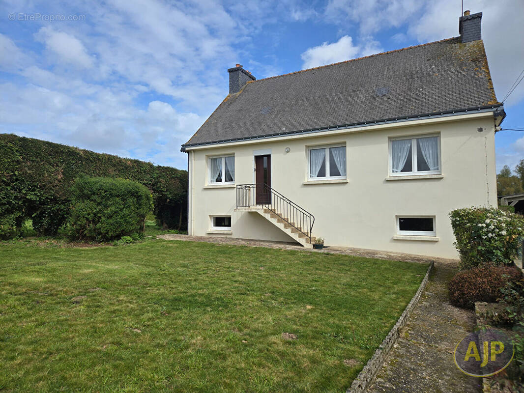 Maison à GUEGON