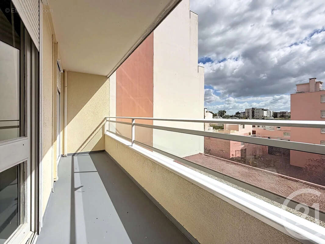 Appartement à RILLIEUX-LA-PAPE