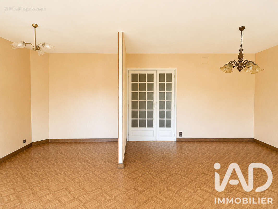 Appartement 70 m² à Nimes  - photo 4