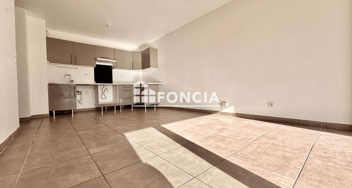 Appartement à CASTELNAU-LE-LEZ