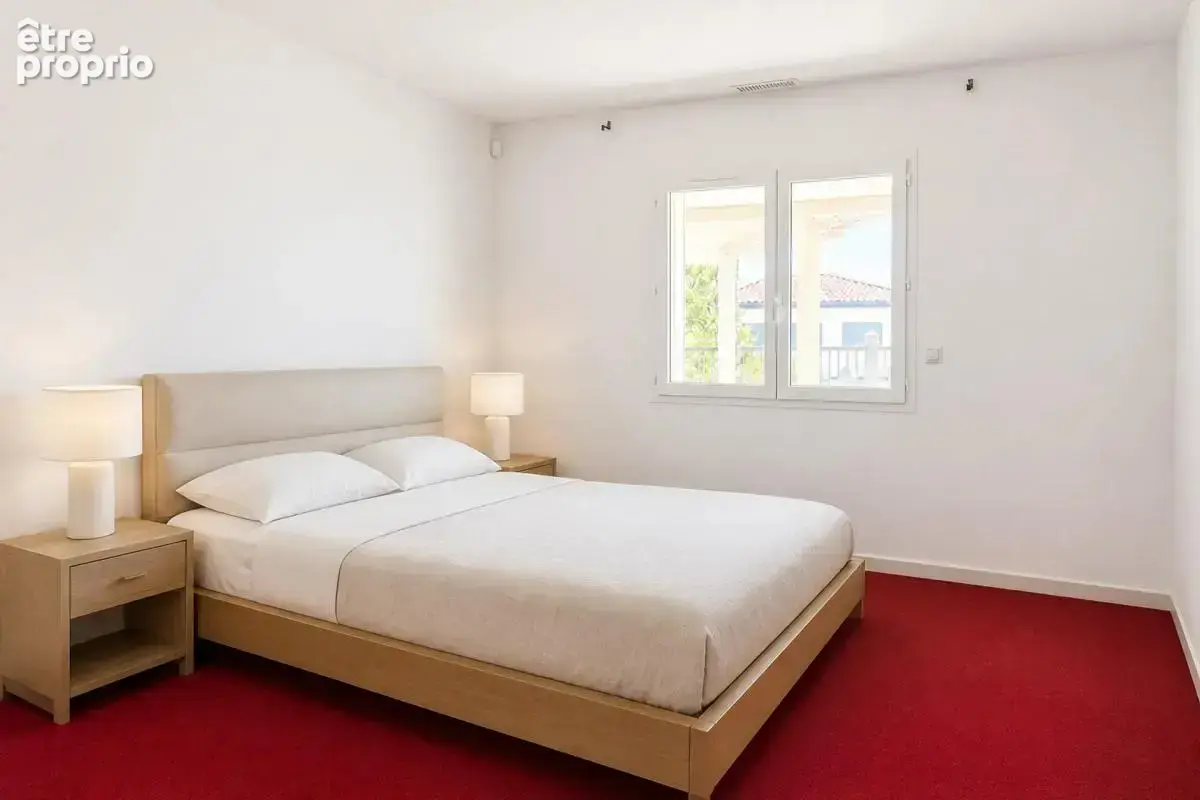 Villa 4 faces – plain-pied – 170 m² – piscine - photo 10