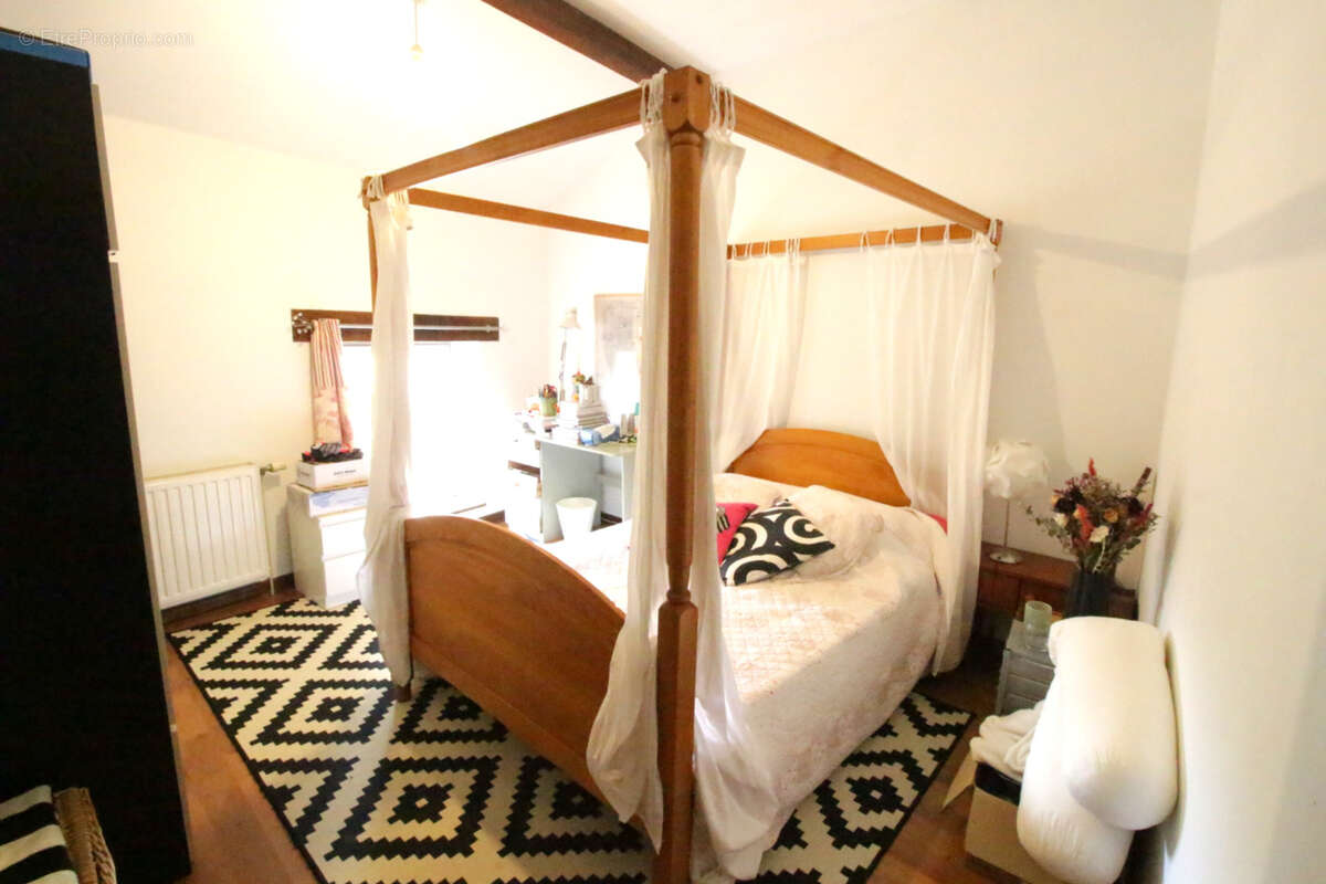 Maison à NEUVILLE-DE-POITOU