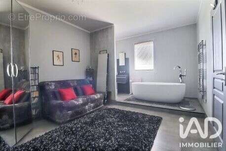 Maison 168 m² à Beaucaire  - photo 6