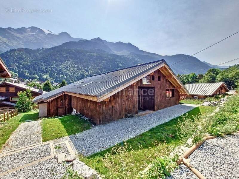 Appartement à LES CONTAMINES-MONTJOIE