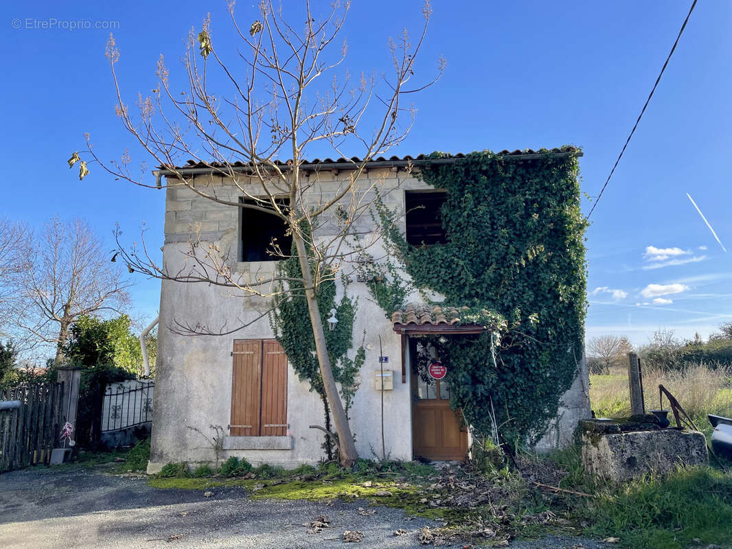 Maison à SAINT-SAVINIEN