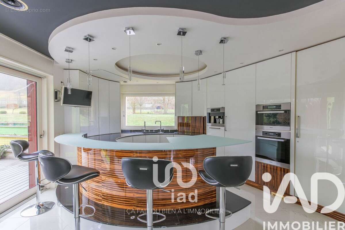 Maison 367 m² à Auffreville-Brasseuil  - photo 5