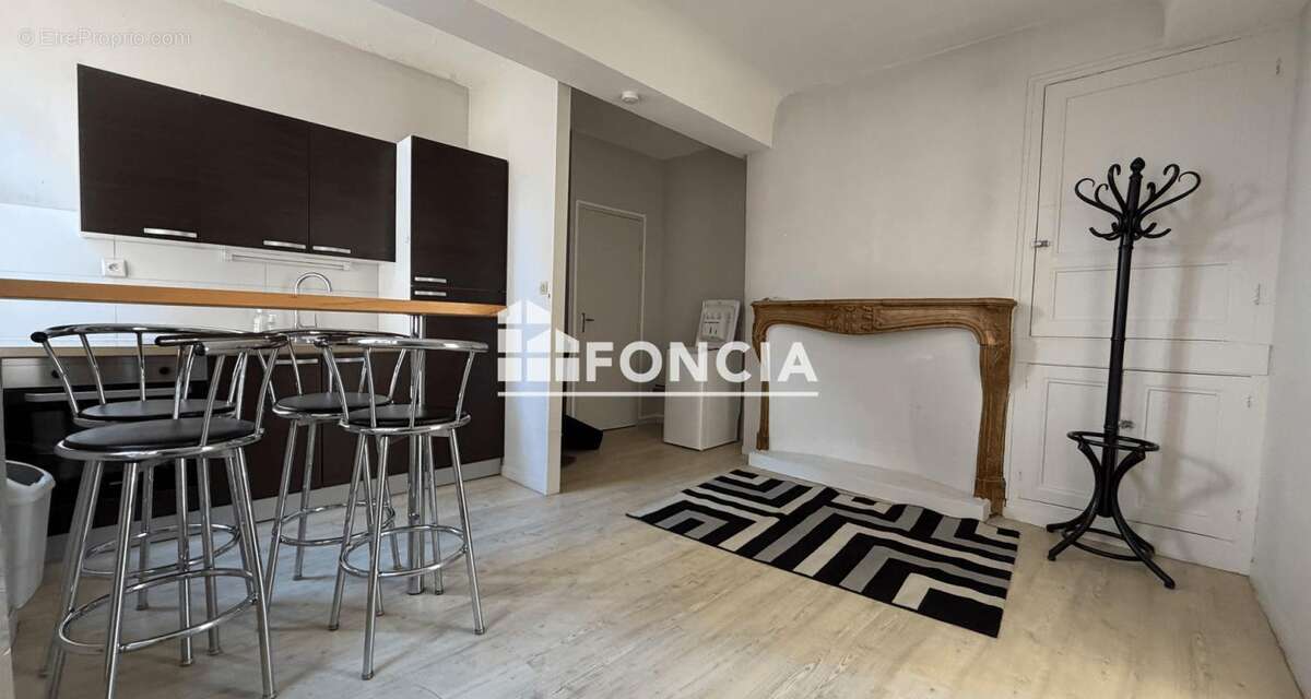 Quartier Wilson, très agréable appartement T2, rénové entièrement, à proximité du centre-ville - photo 2
