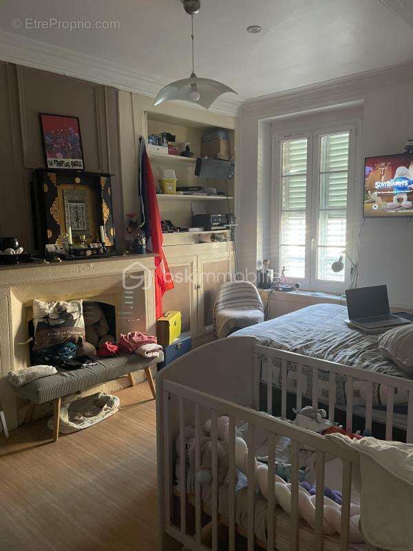 Appartement à VILLENEUVE-SUR-YONNE