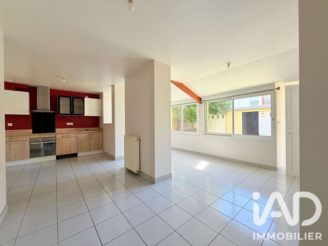 Maison 150 m² à Saint-Nazaire  - photo 4