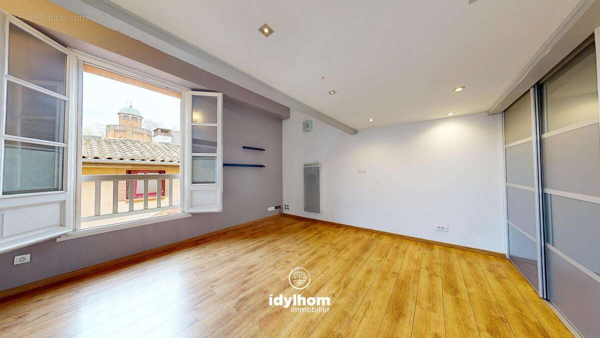 Duplex en dernier étage au cœur de Saint-Cyprien - photo 2