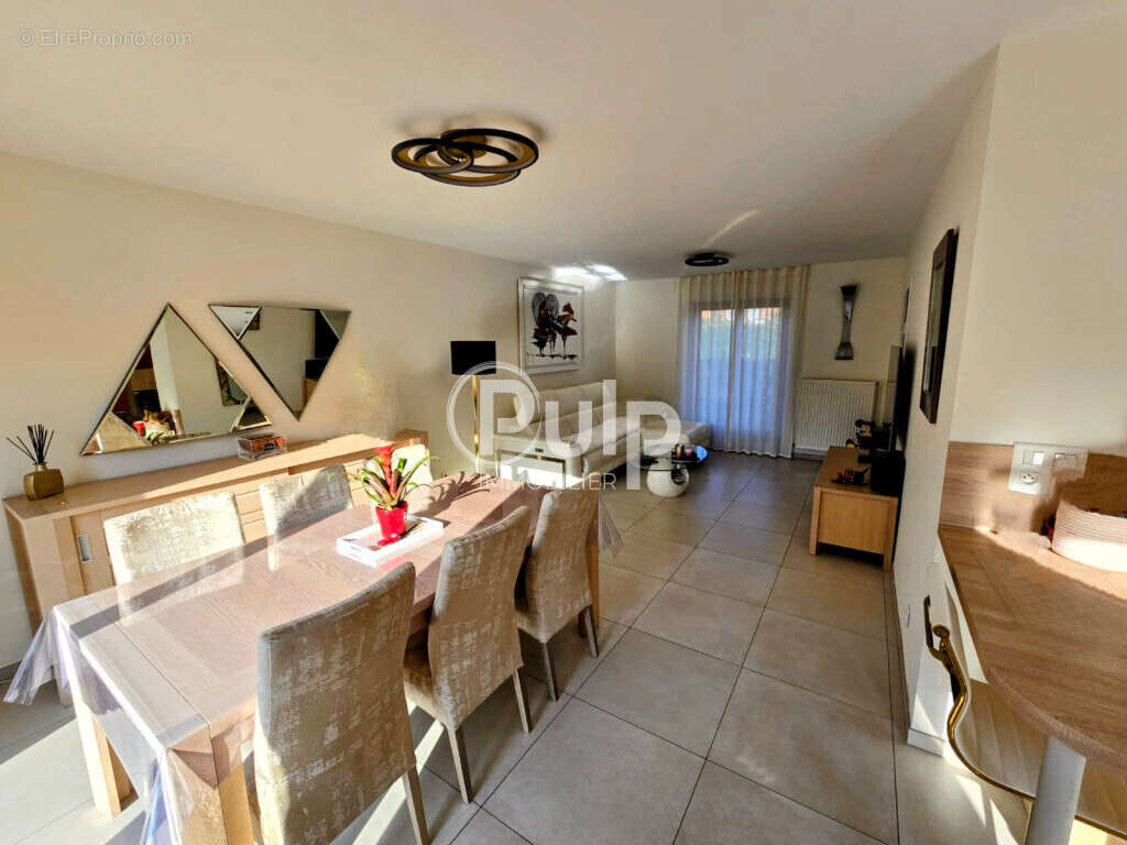 Maison à COURRIERES