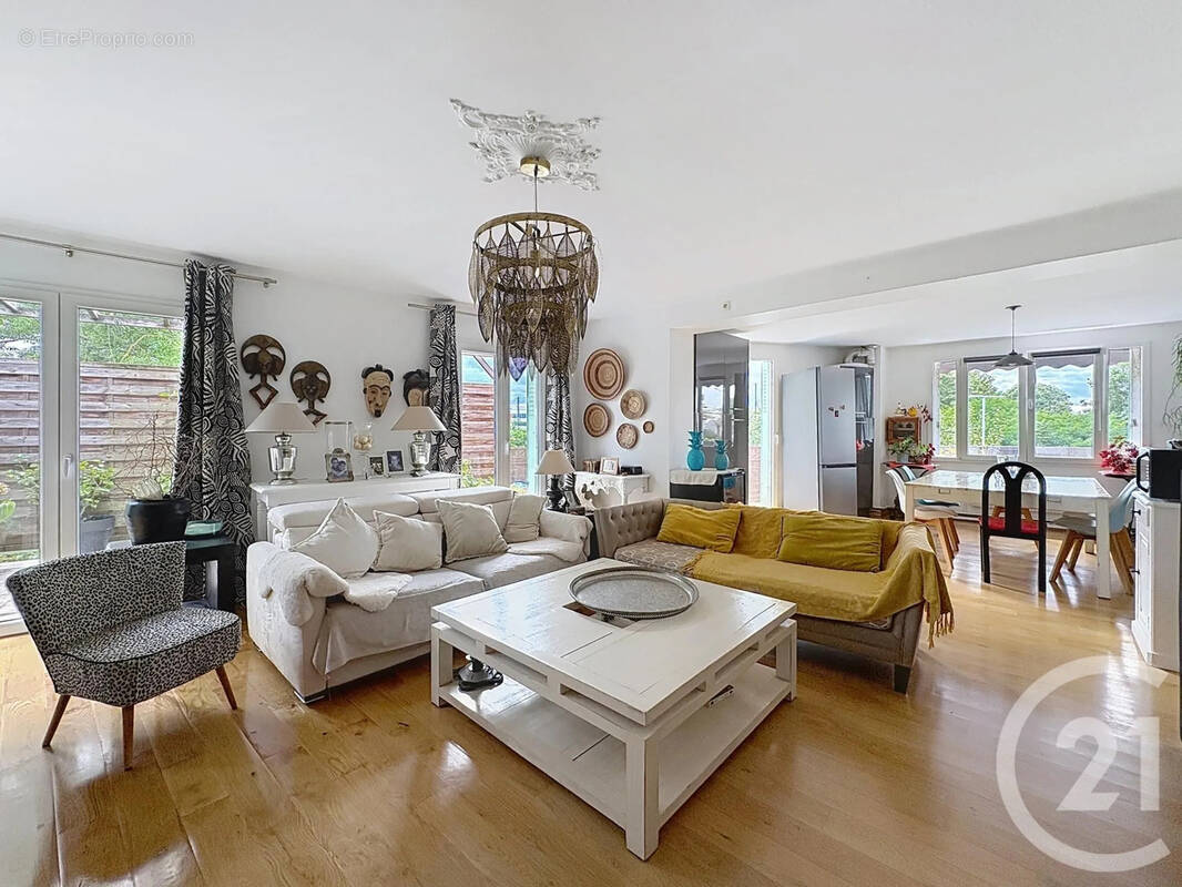 Appartement à CHAMPIGNY-SUR-MARNE