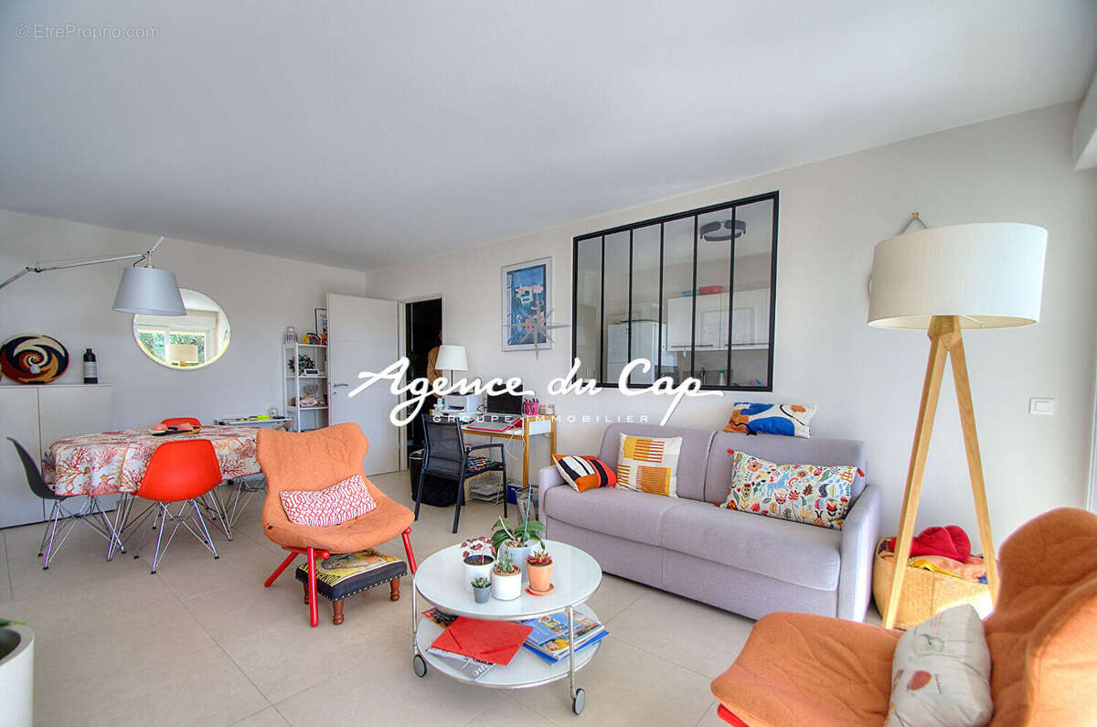 Appartement à SAINT-RAPHAEL