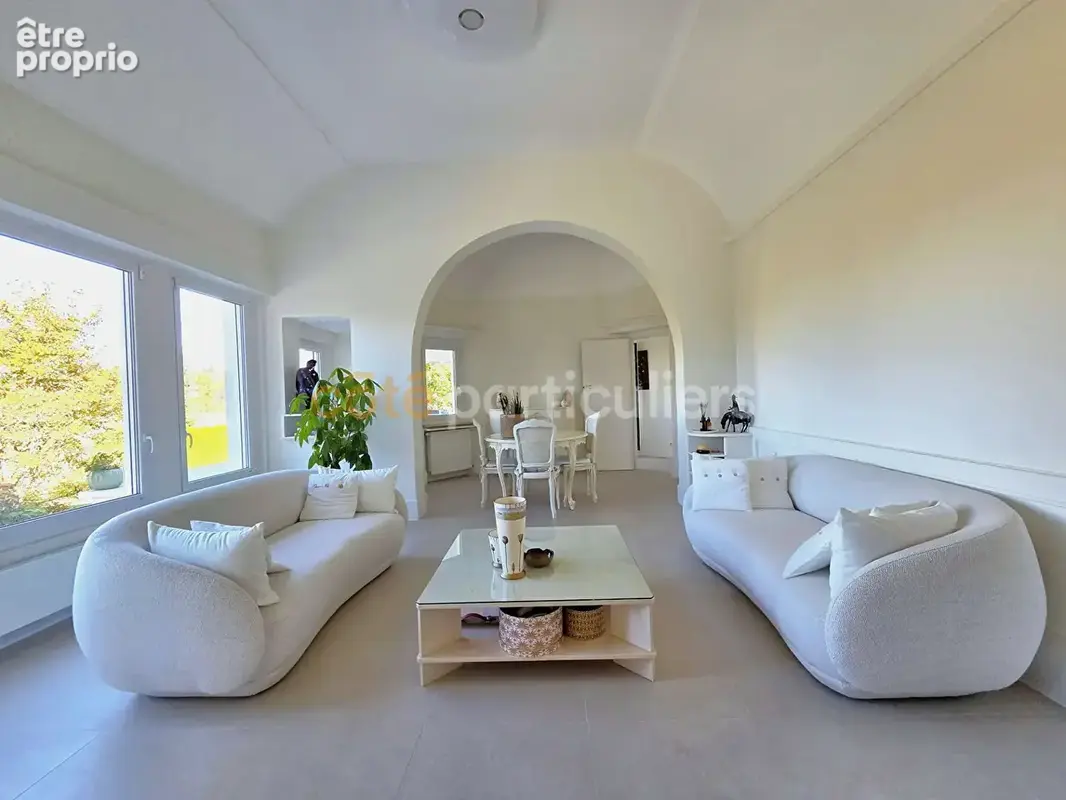 Vaux-sur-Seine (78740) - Maison d'exception de 255 m² sur 2 970 m² de terrain - photo 4