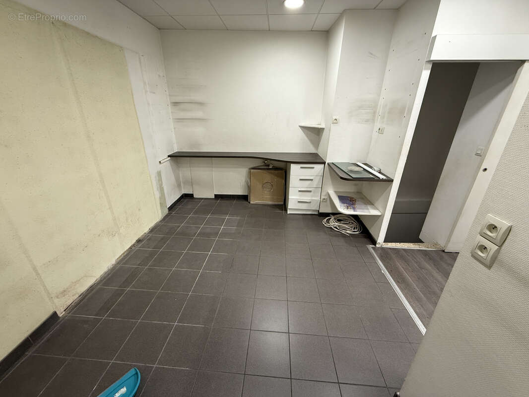 Commerce à SAINT-AFFRIQUE