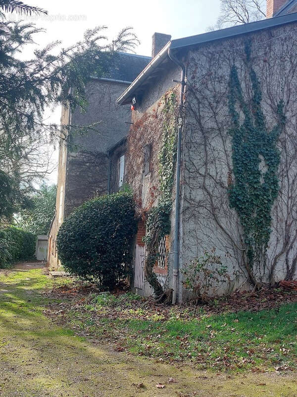 Maison à BUSSET