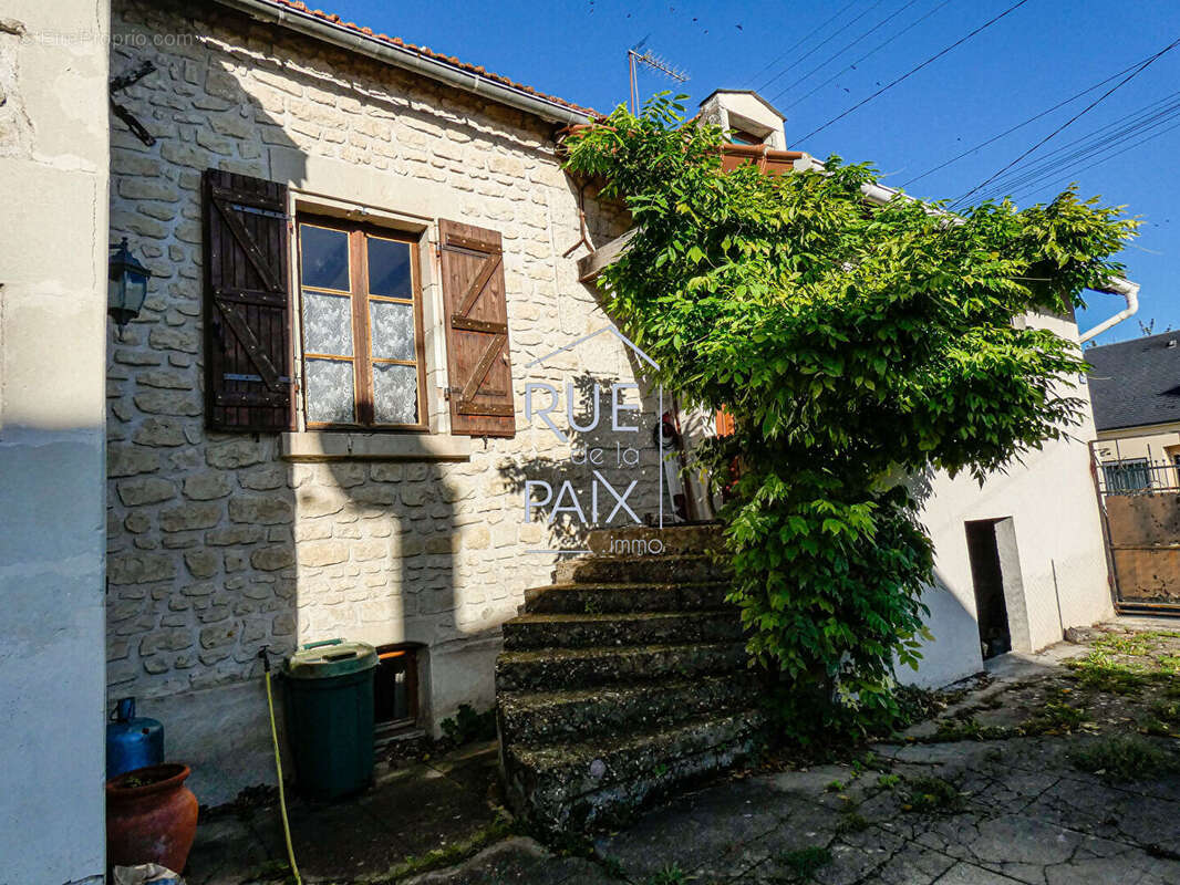 Maison Chatellerault 3 pièce(s) 90 m2 - photo 2