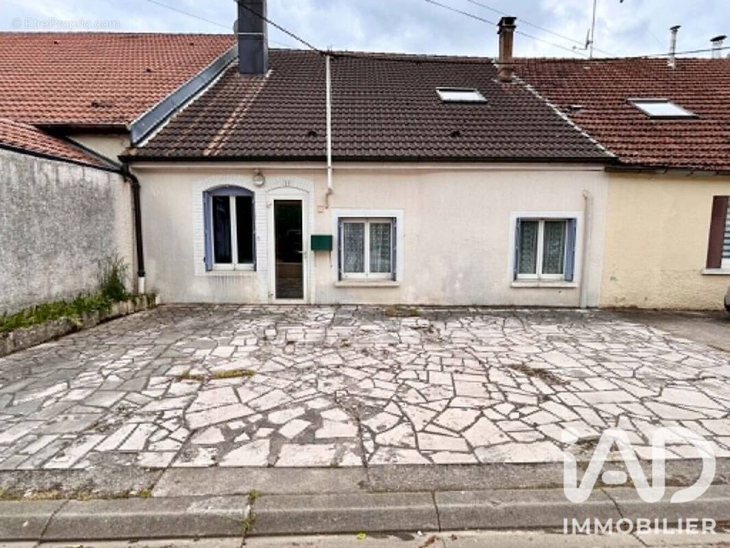 Photo 1 - Maison à LIFFOL-LE-GRAND