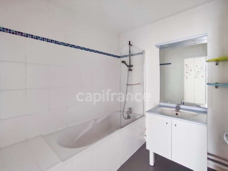 Appartement à SAINT-JACQUES-DE-LA-LANDE