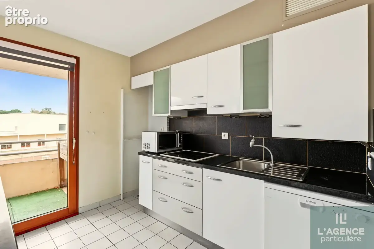 T2 de 49 m2 avec balcon, cave et parking en sous-sol   Secteur Orée du Bois - photo 2