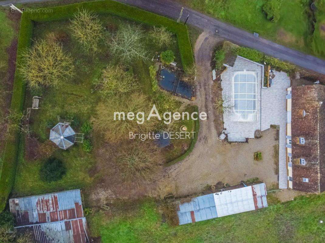 Maison à TORCE-EN-VALLEE