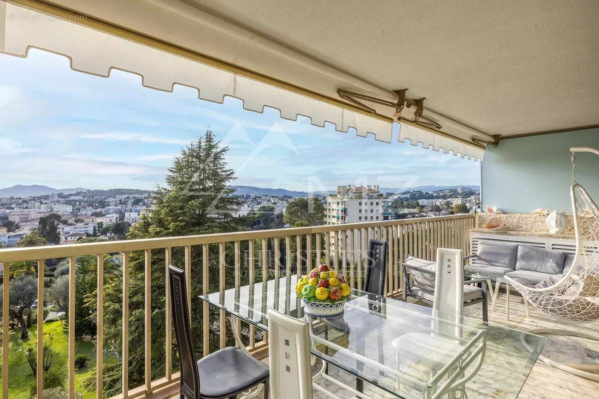 Appartement à CANNES