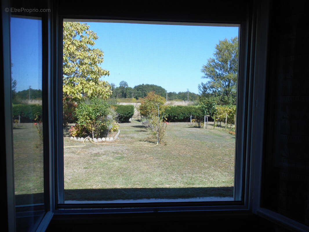 Maison à SAINT-GEORGES-SUR-LA-PREE