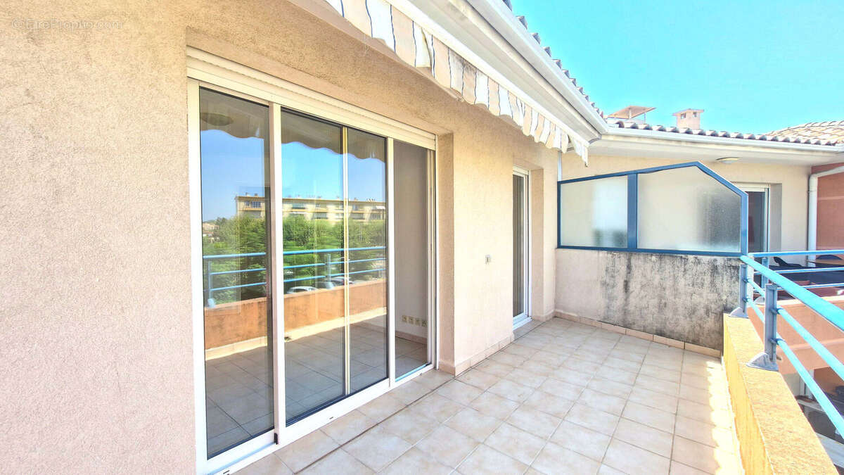 Appartement Frejus 2 pièce(s) 32.83 m2 - photo 2