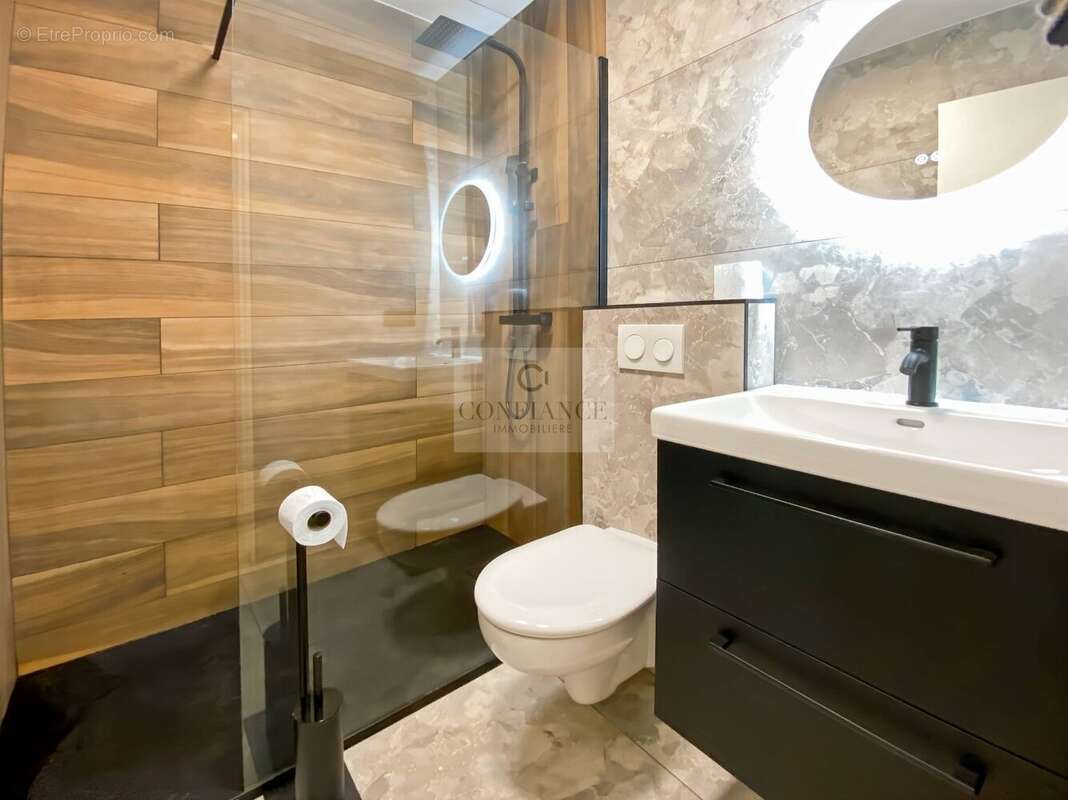 Appartement à SAINT-ETIENNE-DE-TINEE