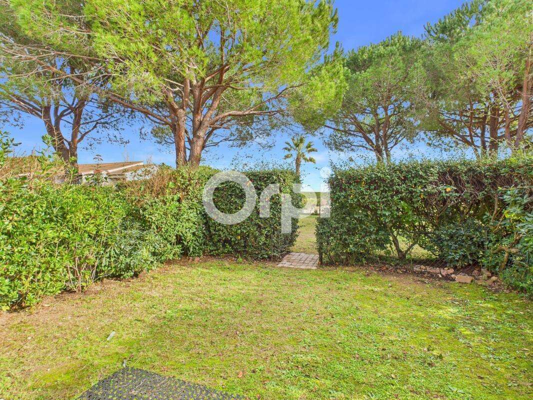 Appartement à MANDELIEU-LA-NAPOULE