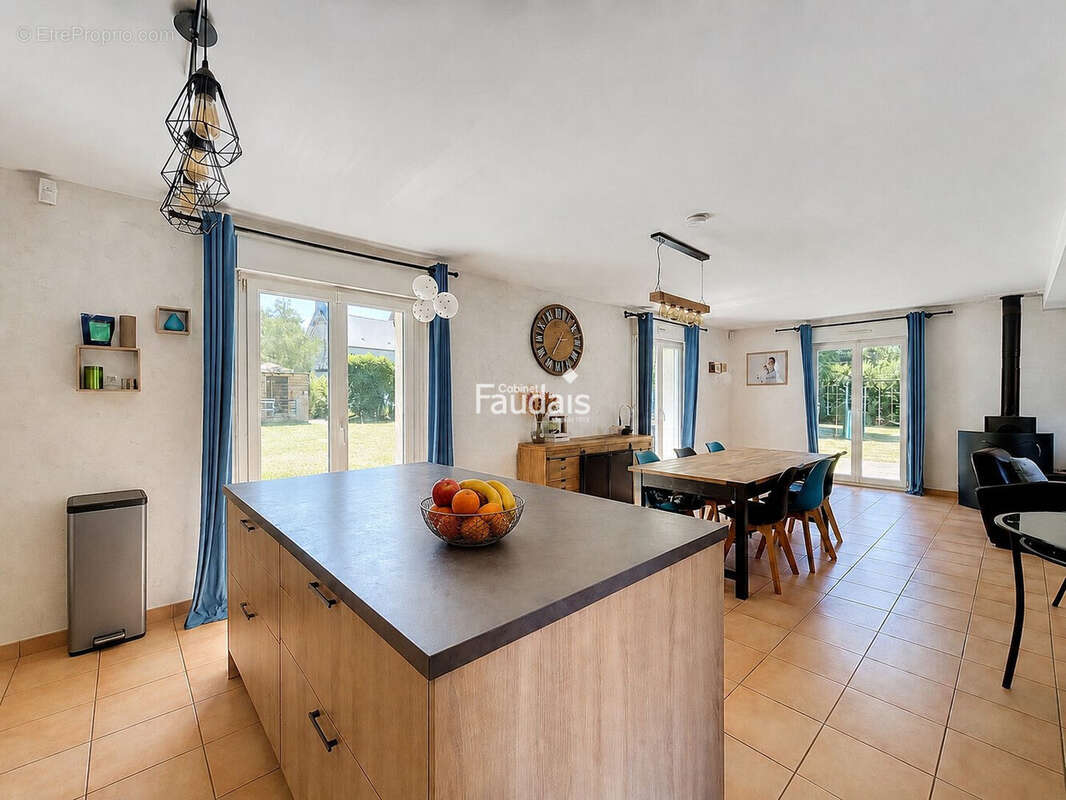 Maison 134 m² à Aunay-Sur-Odon  - photo 4