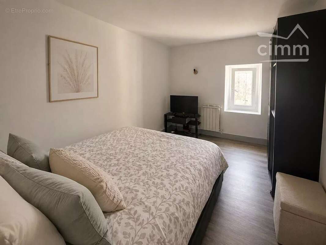 Maison de ville vendue louée – Idéal investissement locatif – Montendre (17) - photo 4