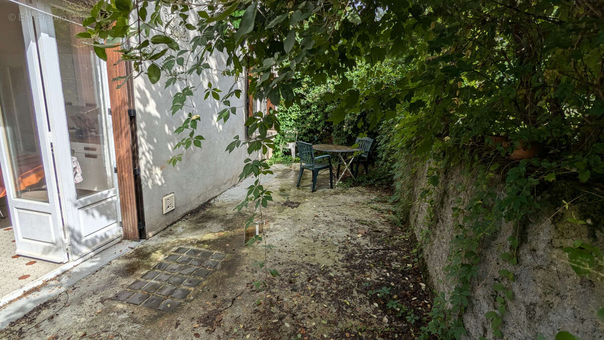 Immeuble de rapport - photo 2