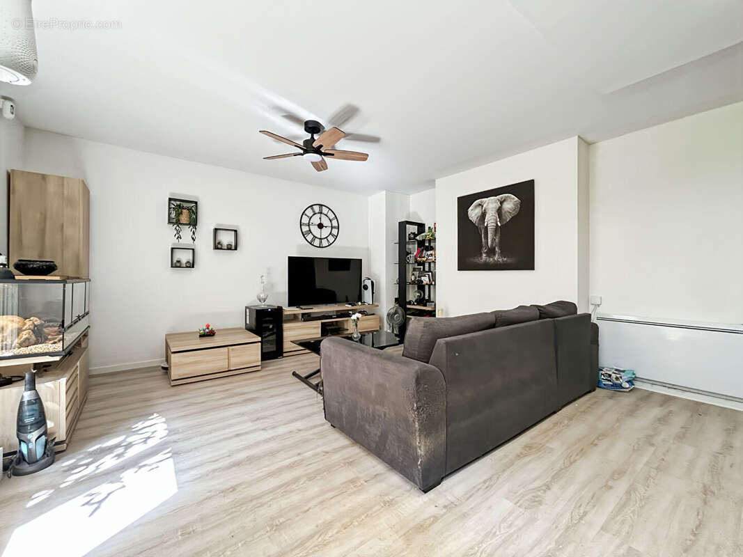 Appartement à ROSNY-SOUS-BOIS