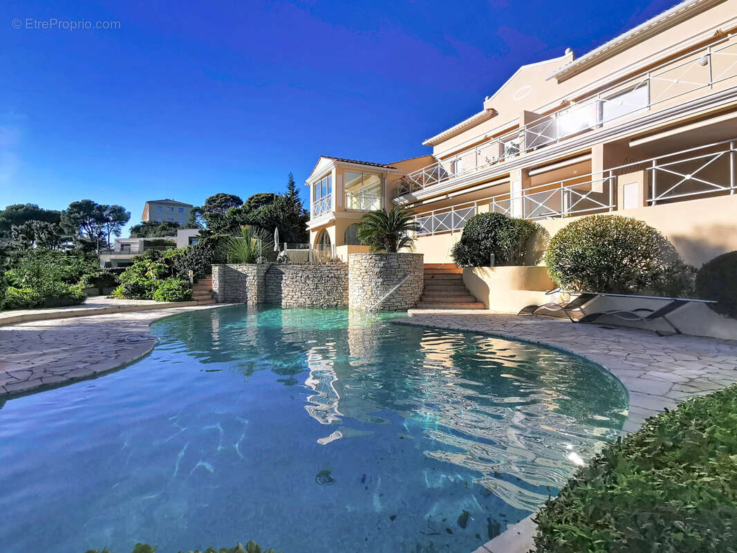 Appartement à SAINT-RAPHAEL