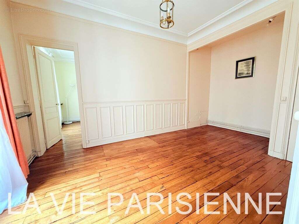 Appartement à PARIS-15E