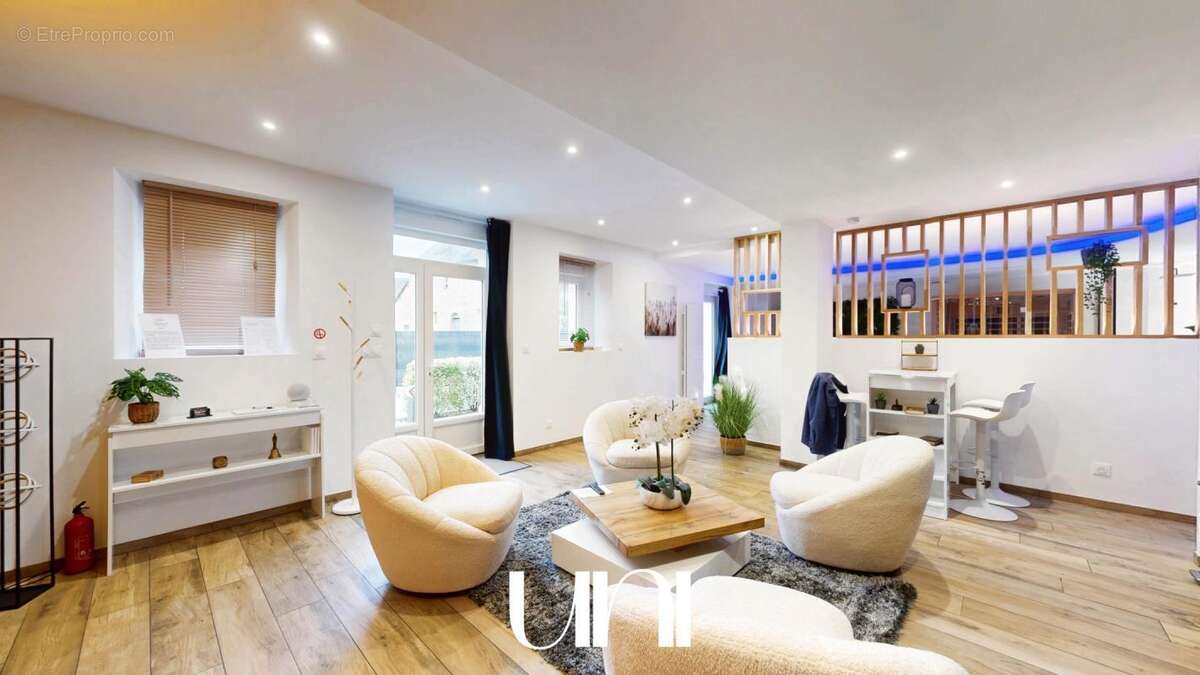 Maison à SAINT-MARTIN-DES-ENTREES