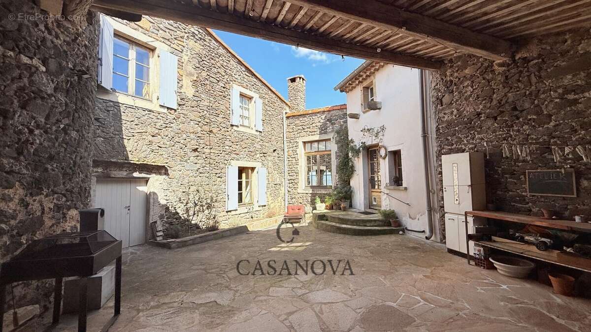 Maison à PEZENES-LES-MINES