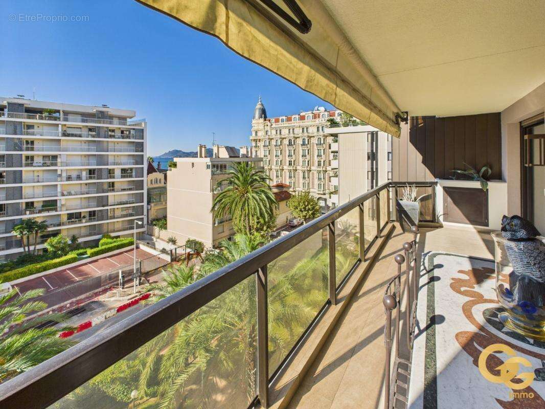 Appartement à CANNES