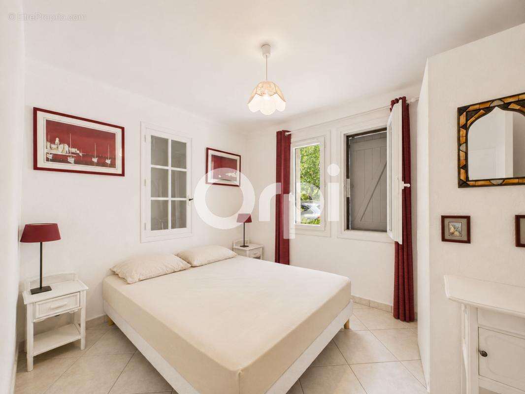 Maison individuelle - montauroux / chateau tournon - terrain paysage clos + piscine + annexes dependances - photo 12