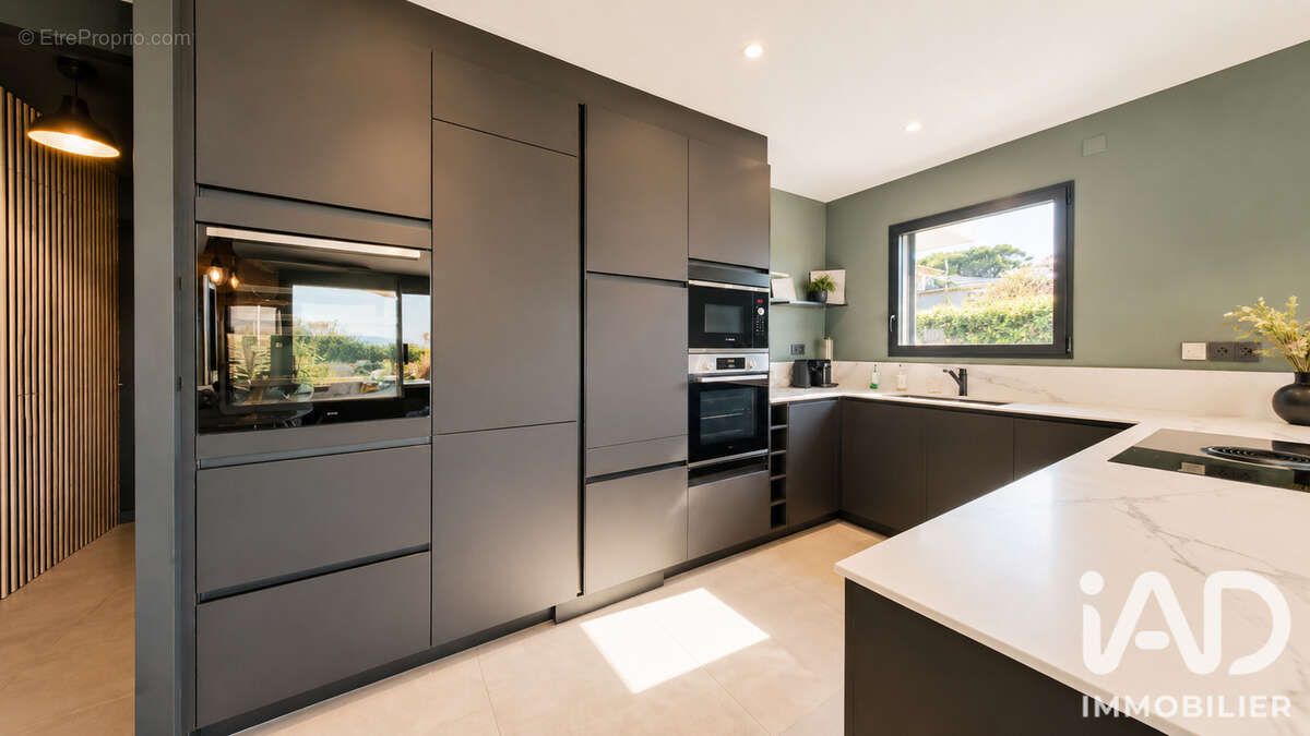 Appartement 121 m² à Sainte-Maxime  - photo 4